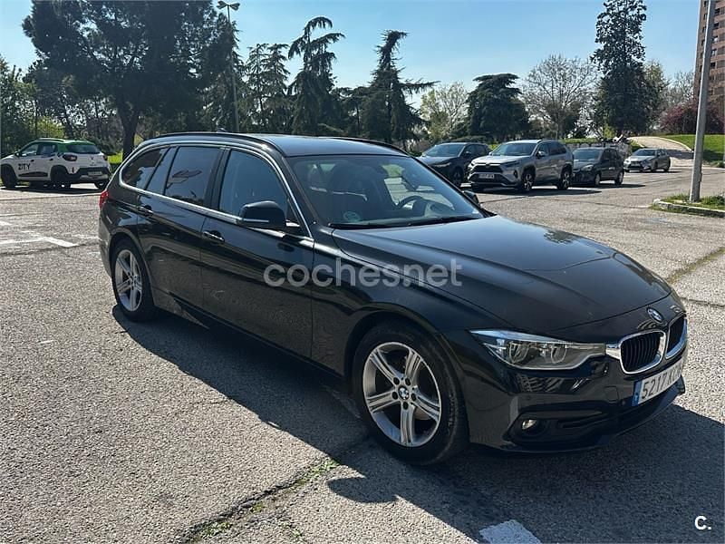 Usado BMW 318 150 CV (110 kW) 2017 Negro Familiar