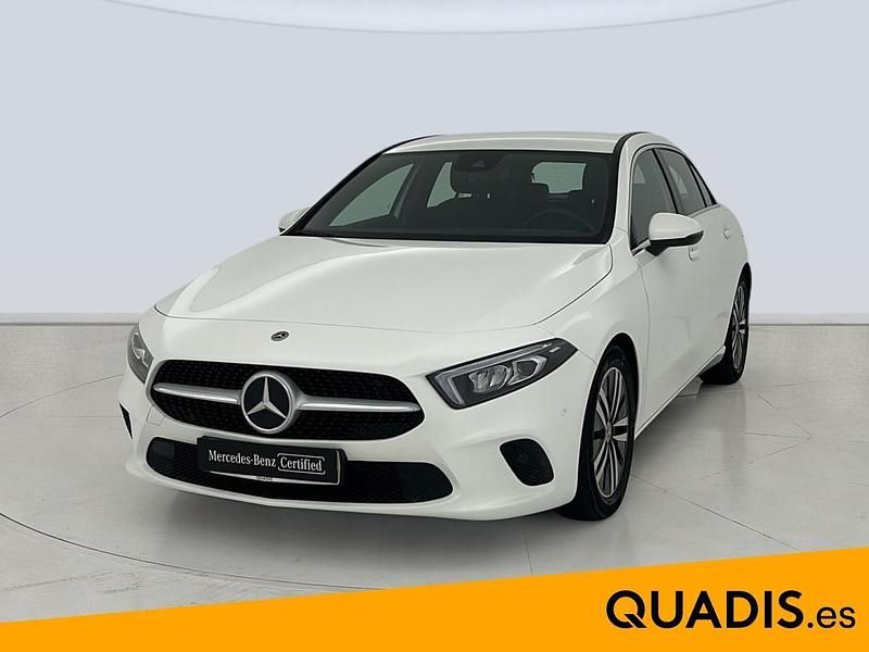 Usado Mercedes A180 136 CV (100 kW) 2022 Blanco Berlina