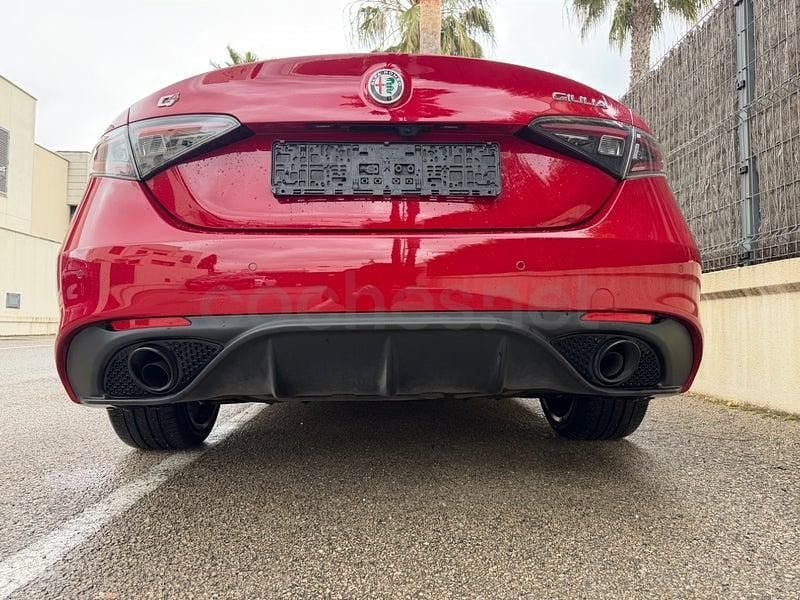 Usado Alfa Romeo Giulia Competizione 280 CV (205 kW) 2023 Rojo Berlina