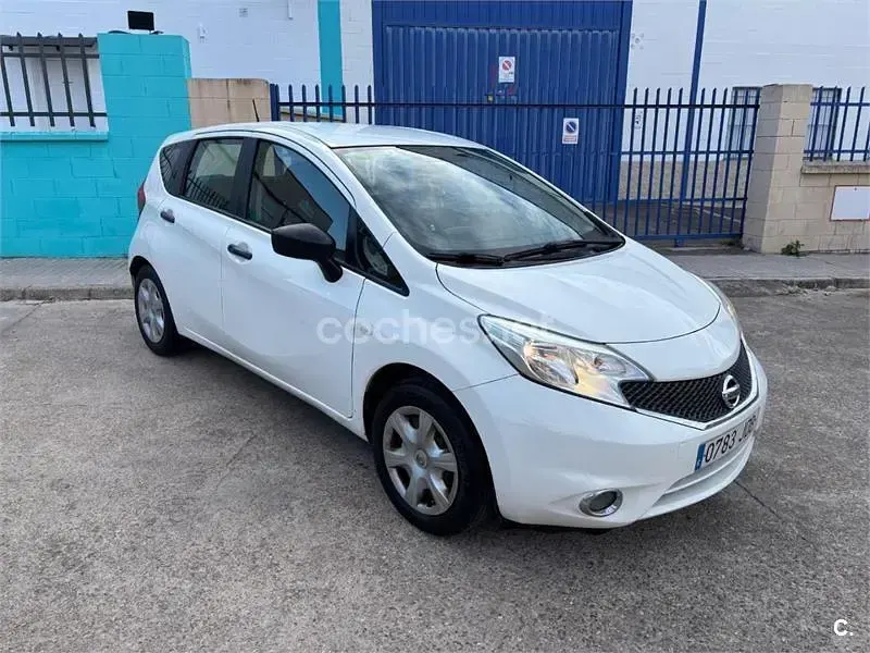Usado Nissan Note Acenta 90 CV (66 kW) 2015 Blanco Utilitario