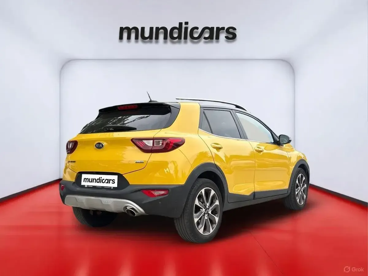 Usado Kia Stonic 110 CV (80 kW) 2018 Amarillo SUV