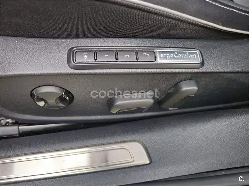 Usado VW Arteon R-line 218 CV (160 kW) 2022 Gris / plata Berlina