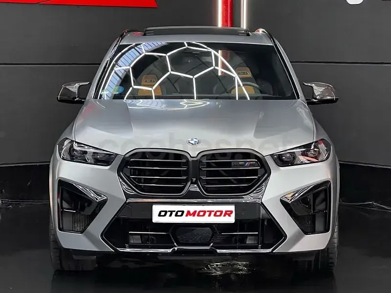 Usado BMW X5 M Competition Edition 625 CV (459 kW) 2024 Gris / plata SUV