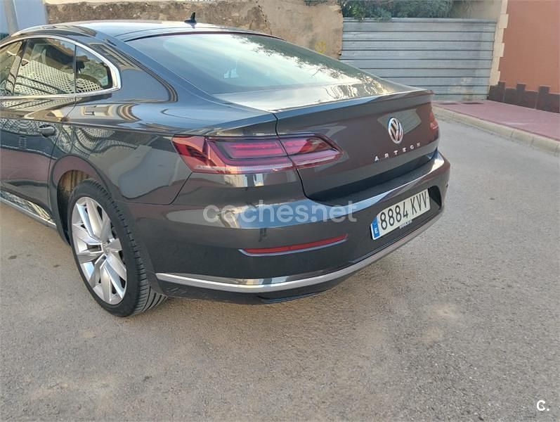 Usado VW Arteon Elegance 150 CV (110 kW) 2019 Negro Utilitario