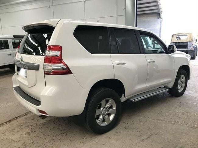 Usado Toyota Land Cruiser 190 CV (139 kW) 2014 Blanco SUV