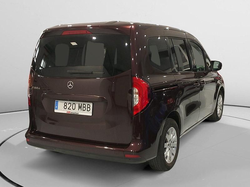 Usado Mercedes T180 Style 116 CV (85 kW) 2022 Monovolumen