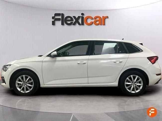 Usado Skoda Scala Ambition 110 CV (80 kW) 2021 Blanco Utilitario