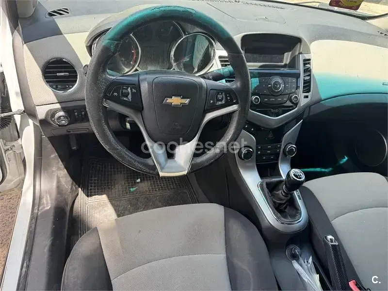 Usado Chevrolet Cruze LT 163 CV (119 kW) 2011 Blanco Berlina