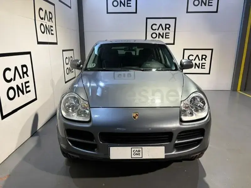 Usado Porsche Cayenne S 340 CV (250 kW) 2003 Gris / plata SUV
