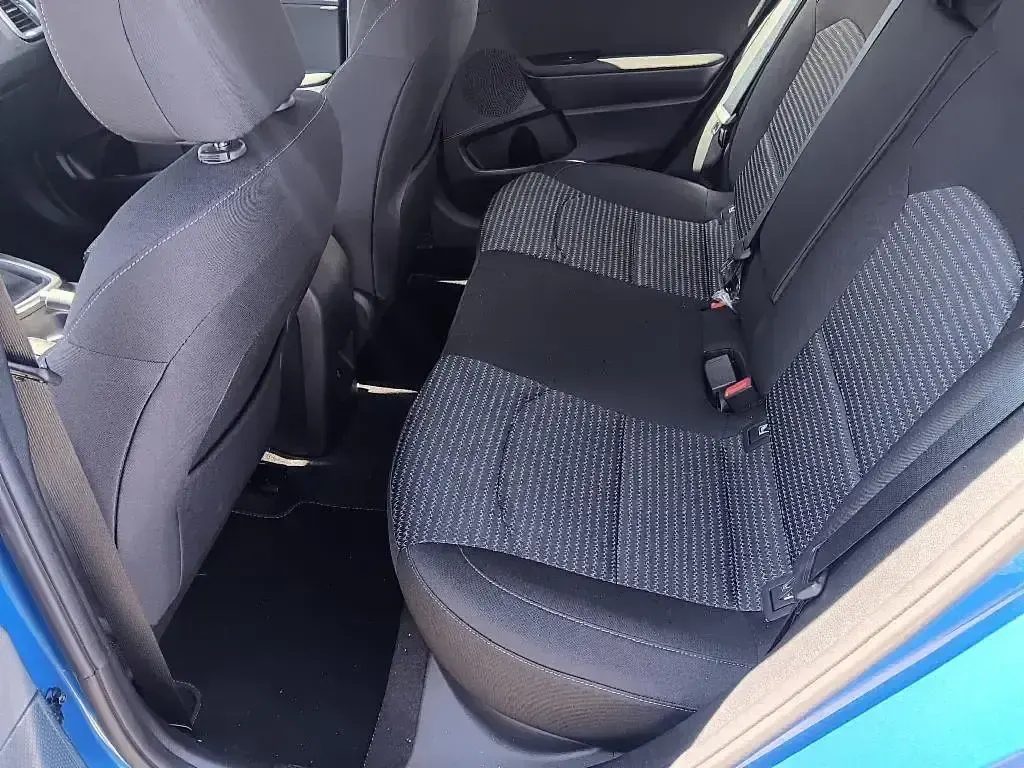 Uusi Kia Ceed 100 HP (73 kW) 2026 Sininen Viistoperä