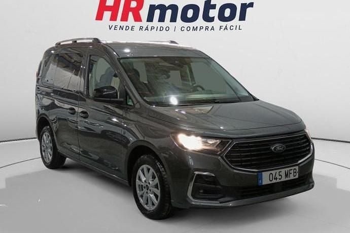 Usado Ford Tourneo Titanium 122 CV (89 kW) 2023