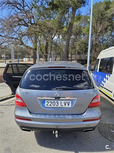 Usado Mercedes R350 211 CV (155 kW) 2011 Gris / plata Monovolumen