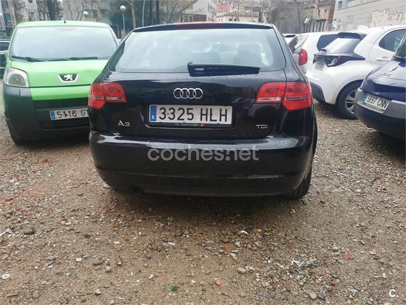 Usado Audi A3 Ambiente 105 CV (77 kW) 2012 Negro Berlina