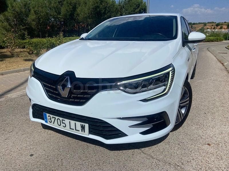 Usado Renault Mégane IV Zen 115 CV (84 kW) 2021 Blanco Berlina
