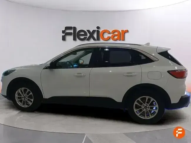 Usado Ford Kuga Titanium 150 CV (110 kW) 2023 Blanco SUV