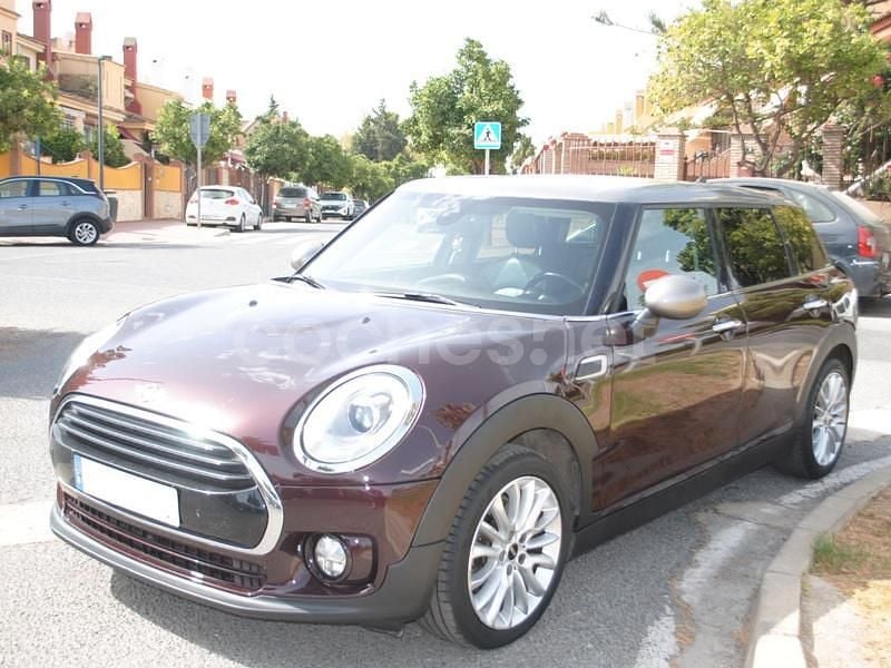 Usado Mini Cooper D Clubman 150 CV (110 kW) 2016 Granate Familiar