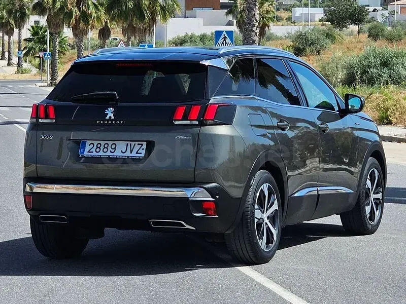 Usado Peugeot 3008 Allure 120 CV (88 kW) 2018 Gris / plata SUV