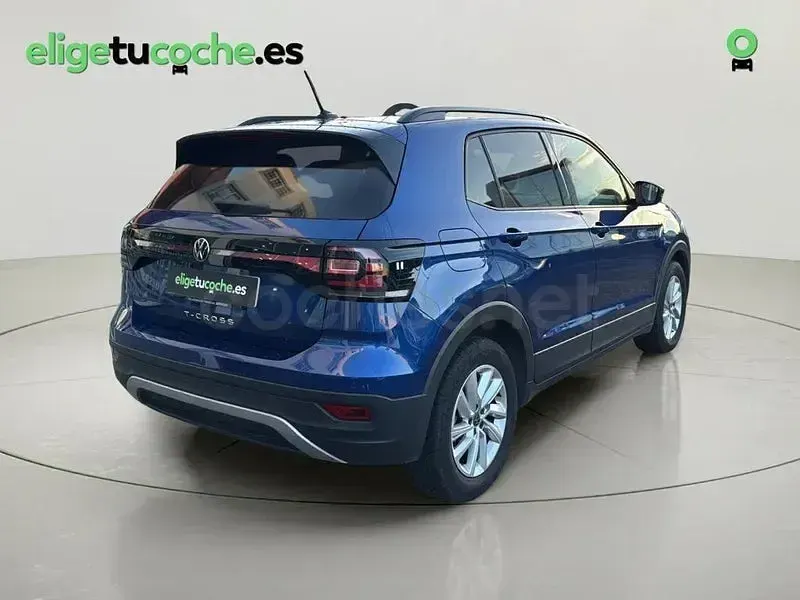 Usado VW T-Cross Advance 110 CV (80 kW) 2022 Azul SUV