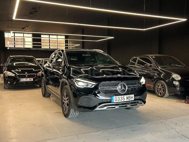Usado Mercedes GLA200 163 CV (119 kW) 2022 Negro SUV