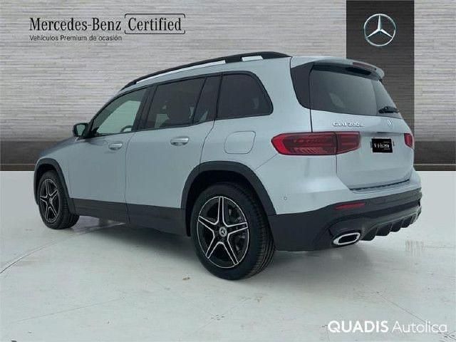 Usado Mercedes GLB200 150 CV (110 kW) 2025 Plata hightech SUV
