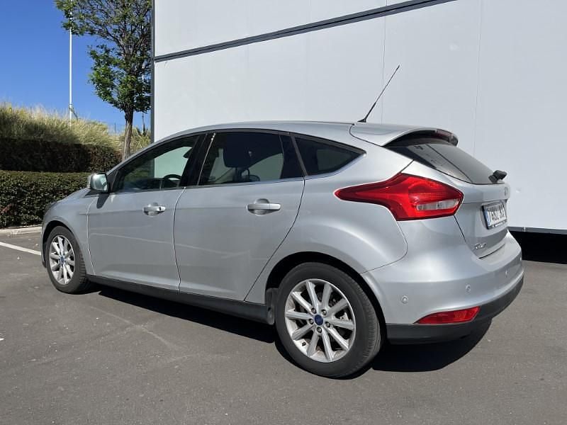 Usado Ford Focus Sport 125 CV (91 kW) 2015 Plata metalizado Utilitario