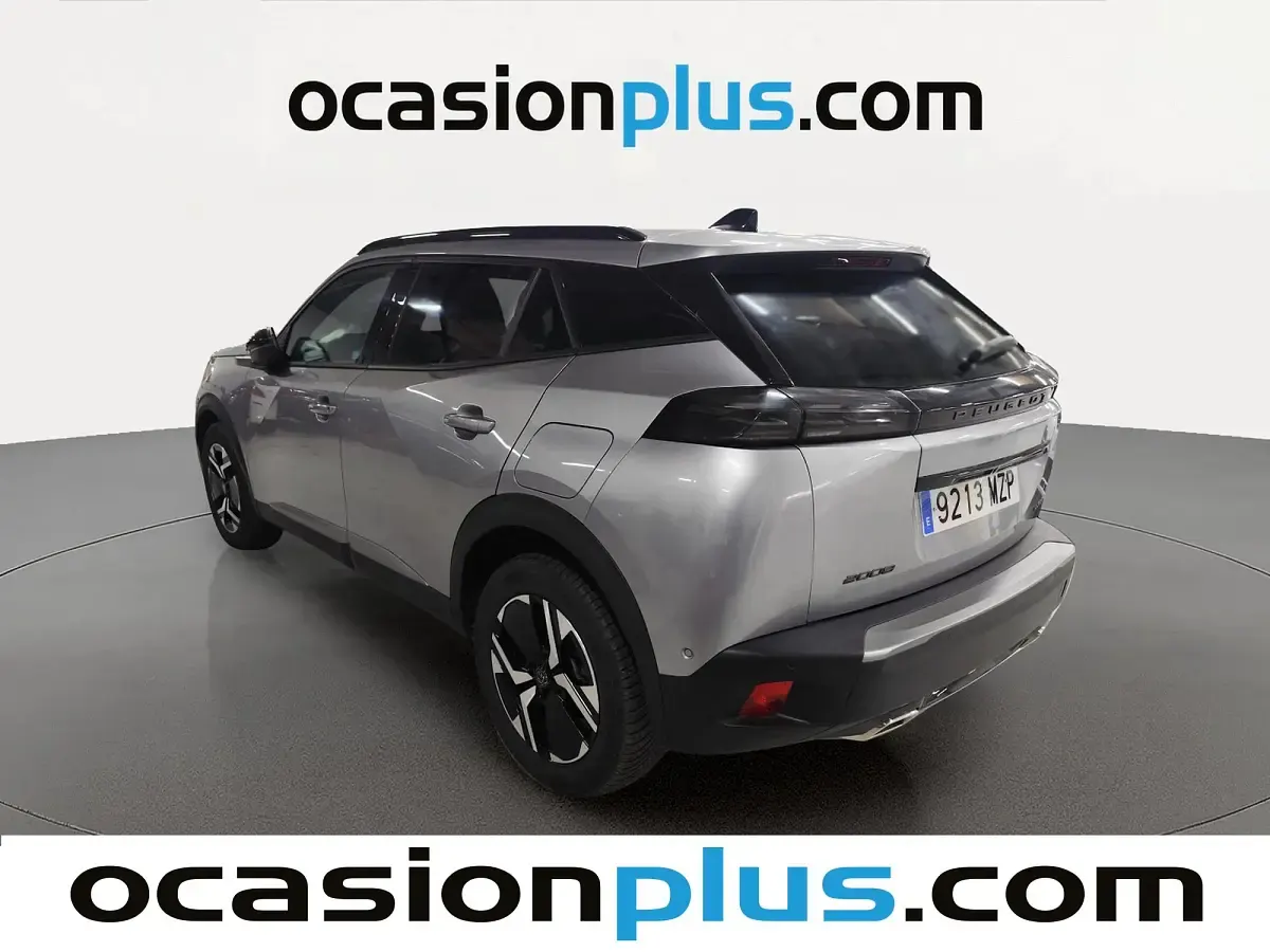 Usado Peugeot 2008 Allure 145 CV (106 kW) 2025 Gris SUV