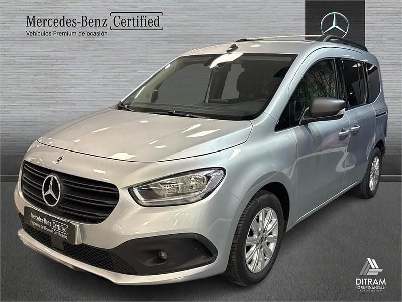 Gris / plata Usado 2023 Mercedes Citan 110 Familiar | 27.709 € (Caro) - Imagen 1/3