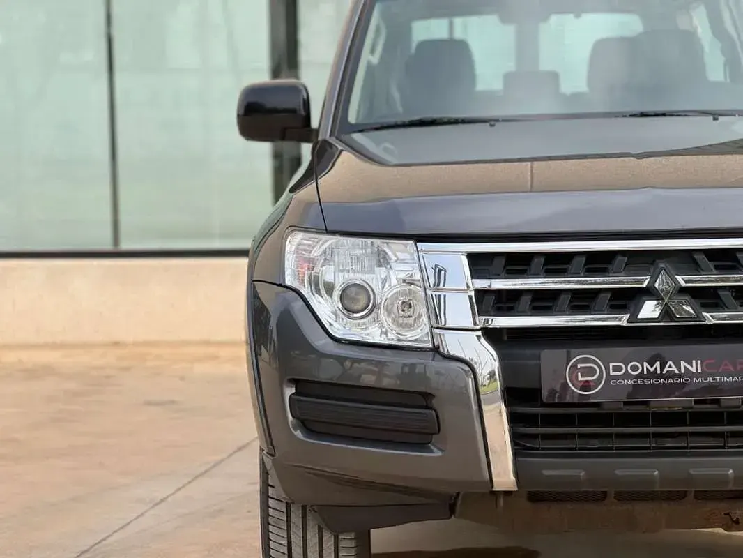 Usado Mitsubishi Montero Motion 200 CV (147 kW) 2015 Gris SUV