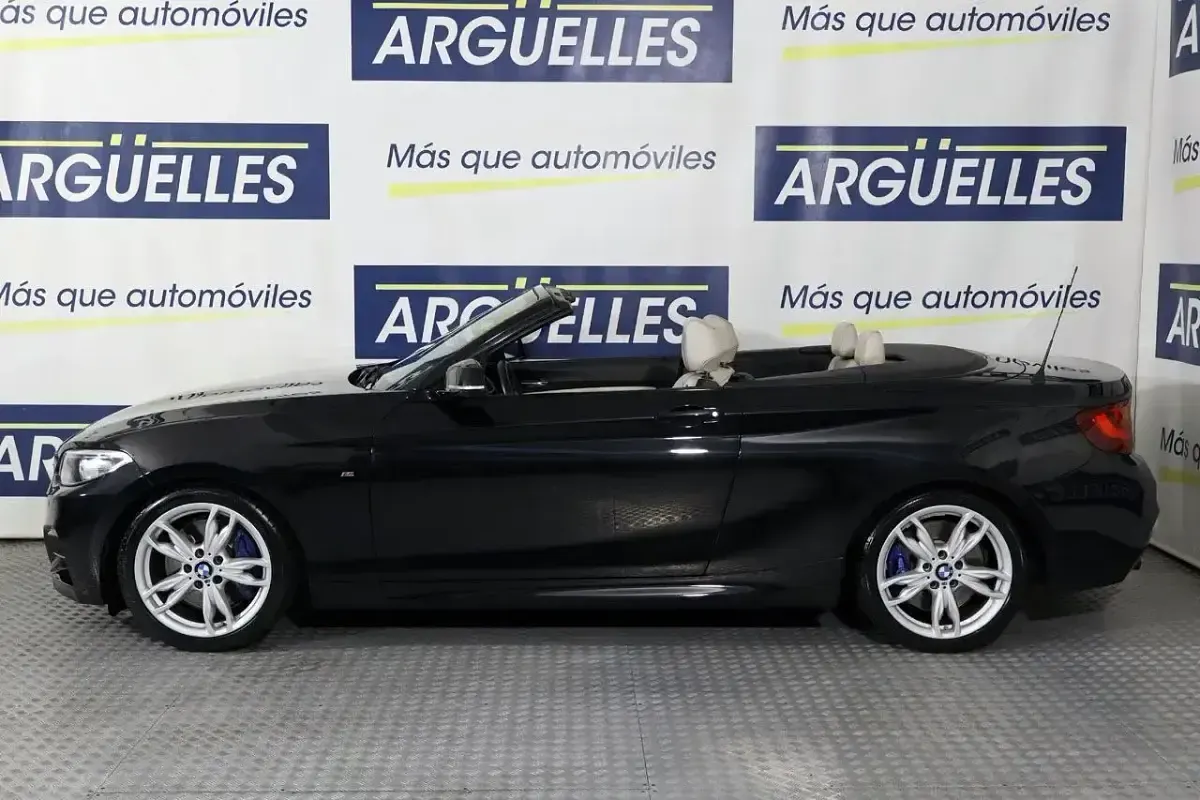Usado BMW M235 Sport Line 326 CV (239 kW) 2015 Negro Descapotable