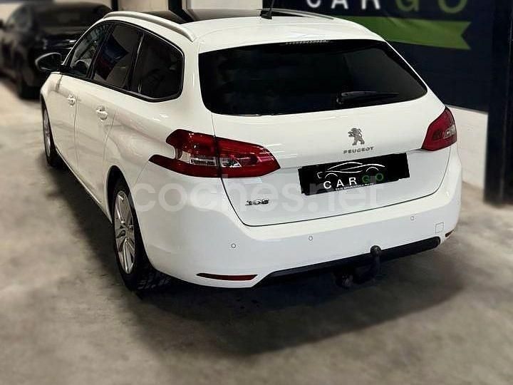Usado Peugeot 308 SW Business-Line 110 CV (80 kW) 2019 Blanco Familiar