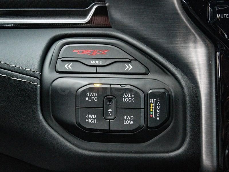 Usado RAM 1500 702 CV (516 kW) 2023 Negro Pickup/Camioneta