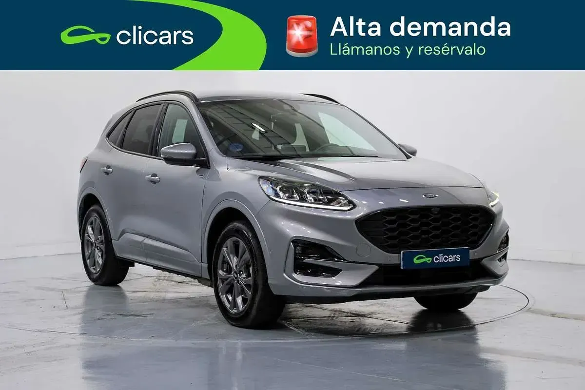 Usado Ford Kuga ST-Line 226 CV (166 kW) 2023 Gris SUV