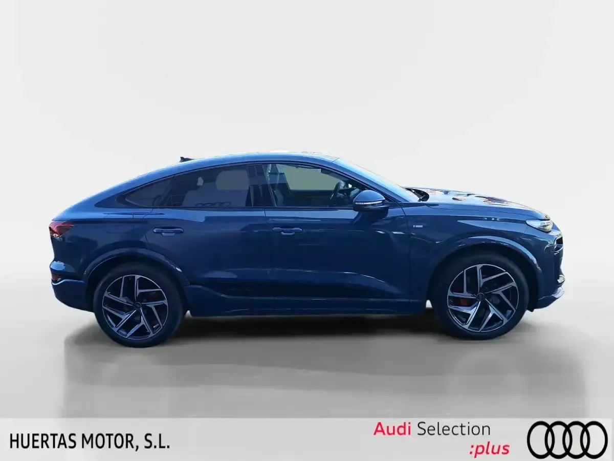 Usado Audi Q6 e-tron Performance 239 kW (326 CV) 2026 Azul SUV