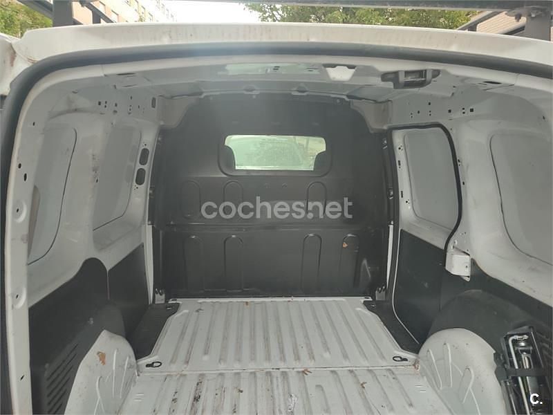 Usado Renault Kangoo 95 CV (69 kW) 2021 Blanco Monovolumen