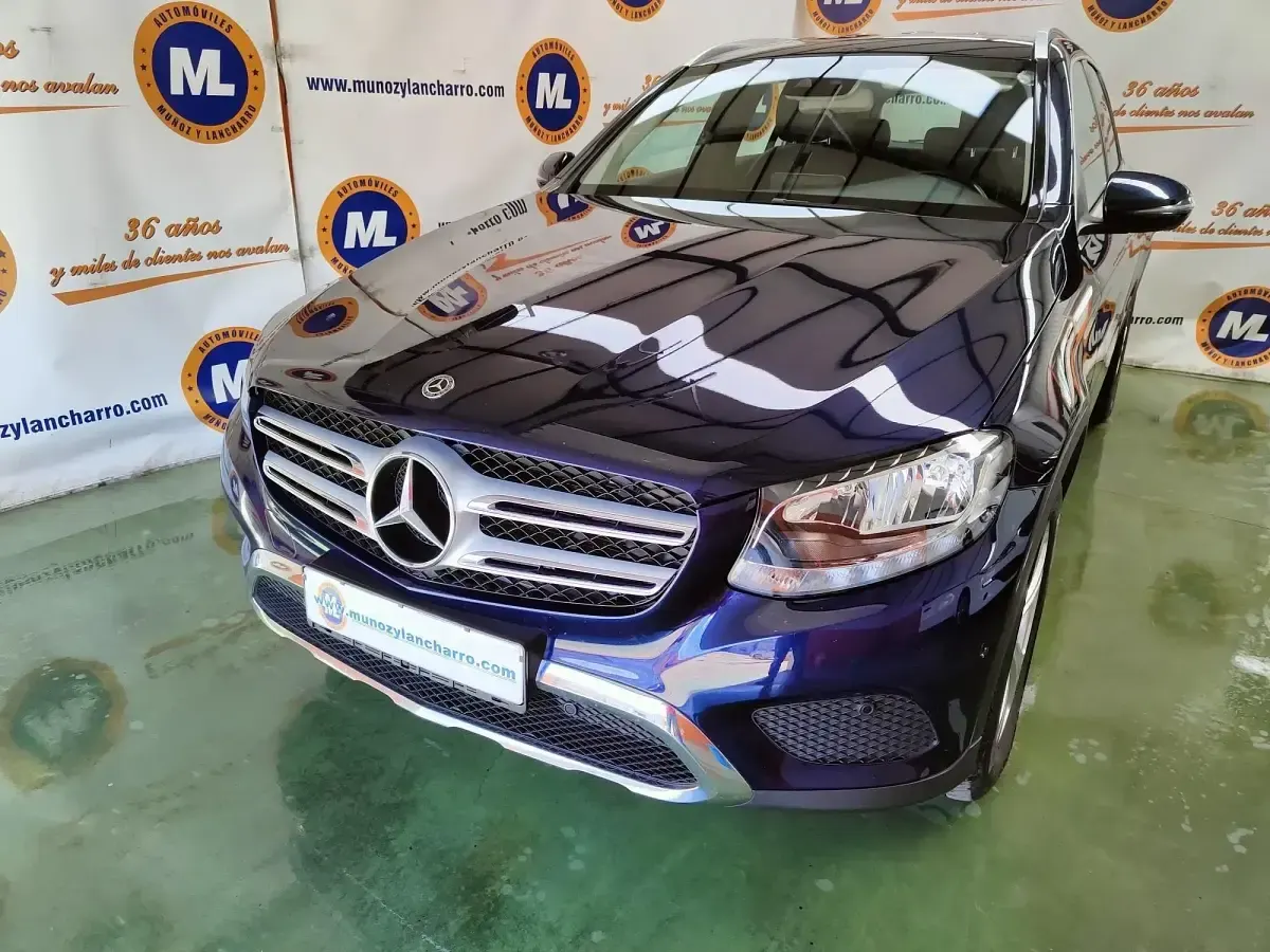 Usado Mercedes GLC250 204 CV (150 kW) 2017 Azul