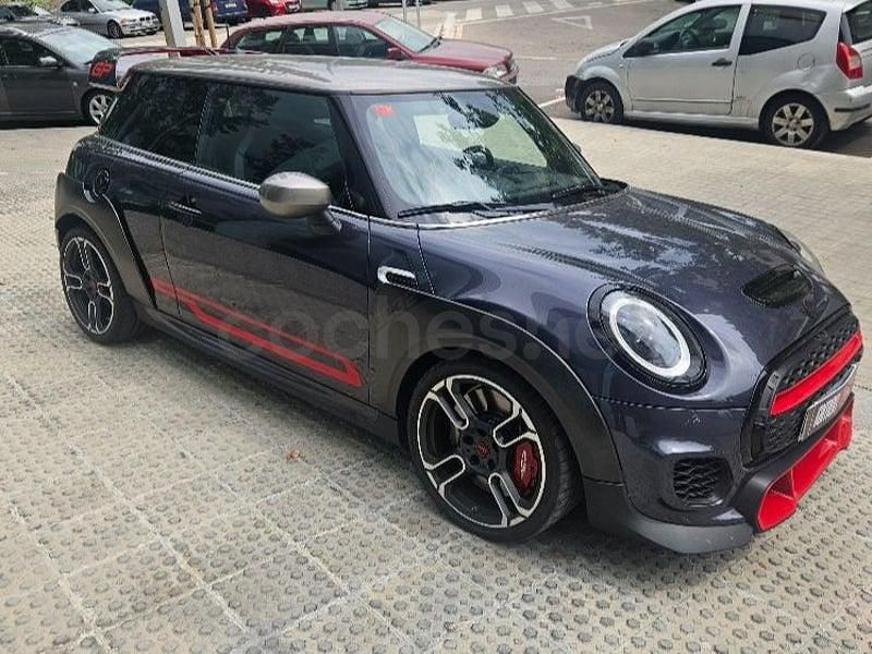 Usado Mini John Cooper Works 306 CV (225 kW) 2020 Gris / plata Utilitario