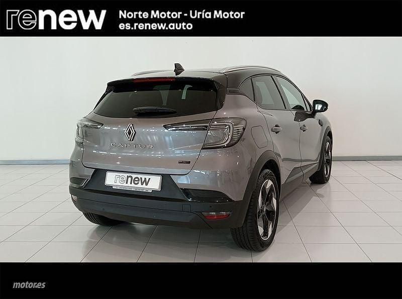 Usado Renault Captur Techno 145 CV (106 kW) 2025 Gris / plateado SUV