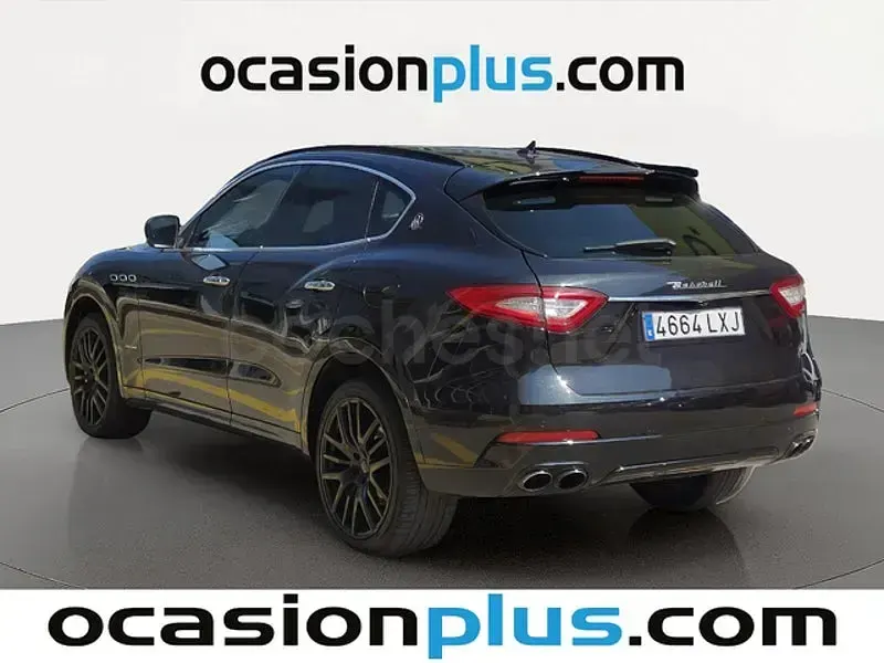 Usado Maserati Levante 430 CV (316 kW) 2018 Negro SUV