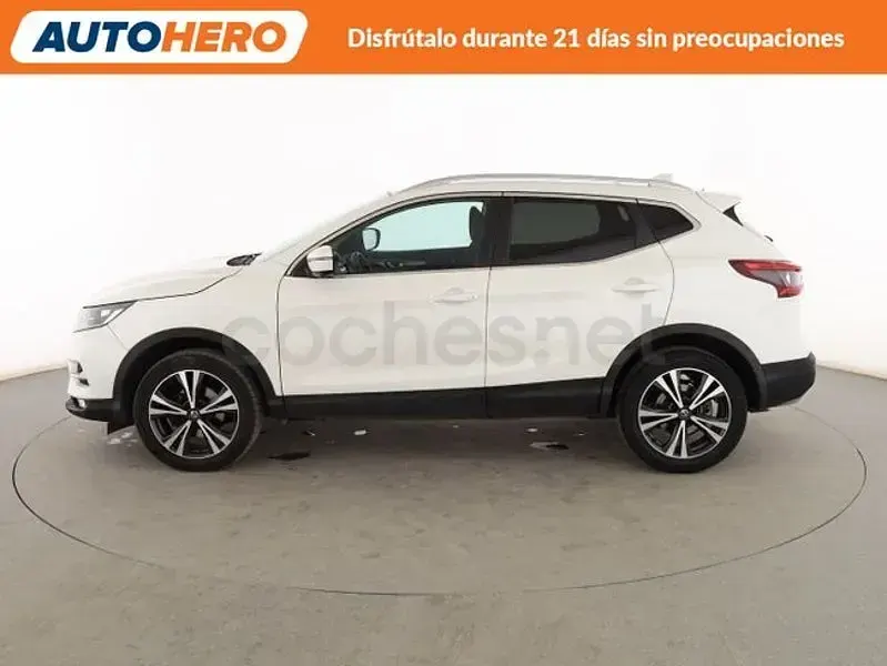 Usado Nissan Qashqai N-Connecta 110 CV (80 kW) 2017 Blanco SUV