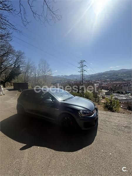 Usado VW Golf VII GTI 230 CV (169 kW) 2014 Gris / plata Berlina