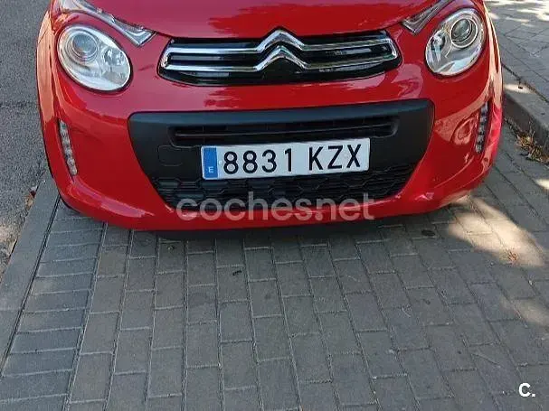 Usado Citroën C1 72 CV (52 kW) 2019 Rojo Utilitario