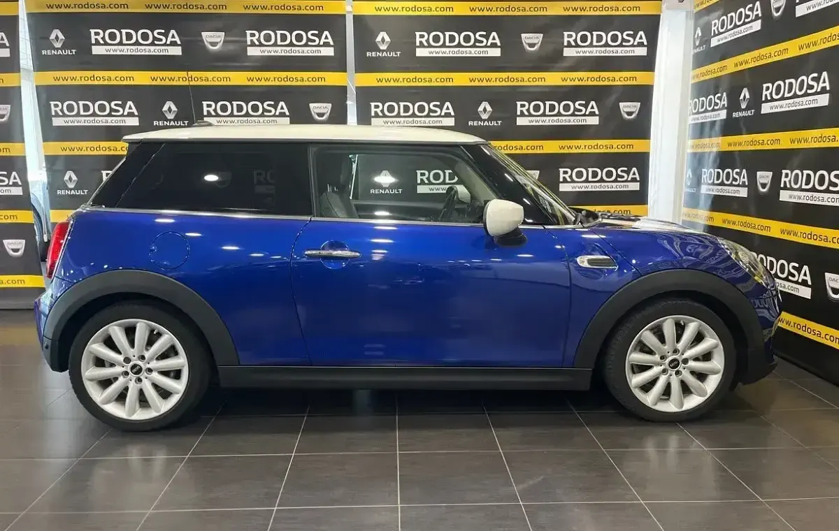 Usado Mini Cooper 136 CV (100 kW) 2021 Azul Utilitario