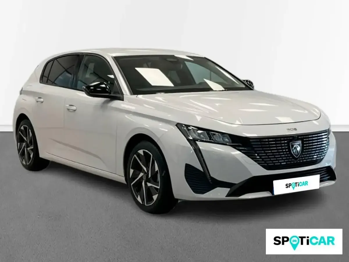 Usado Peugeot 308 Allure 130 CV (95 kW) 2024 Blanco Berlina