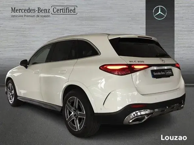 Usado Mercedes GLC200 204 CV (150 kW) 2024 Blanco polar SUV
