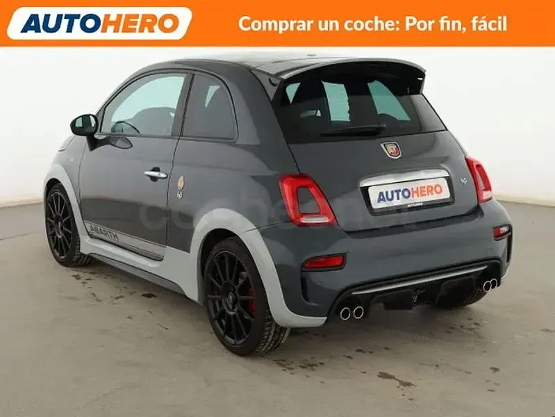 Usado Abarth 695 180 CV (132 kW) 2020 Gris / plata Utilitario