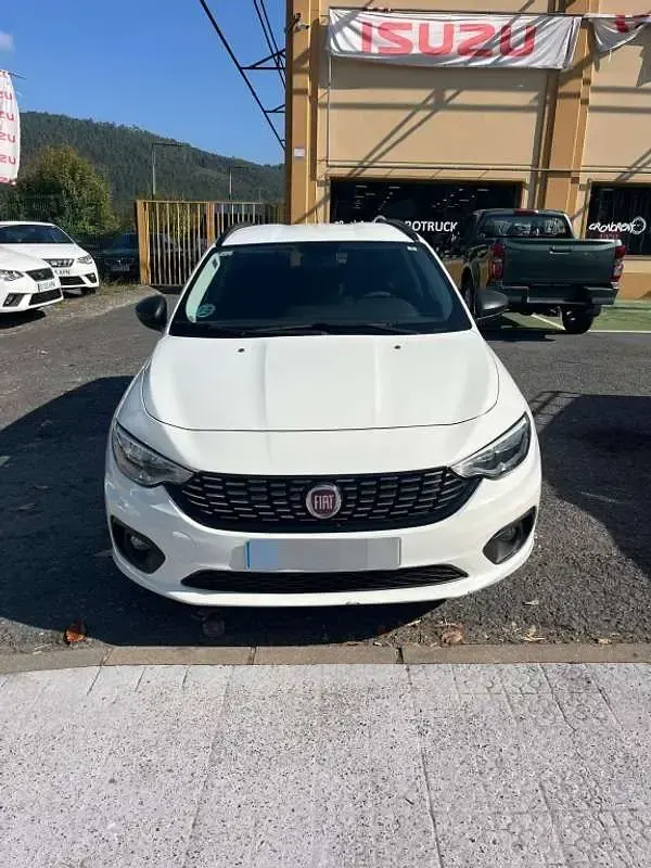 Usado Fiat Tipo Business 120 CV (88 kW) 2018 Blanco Utilitario