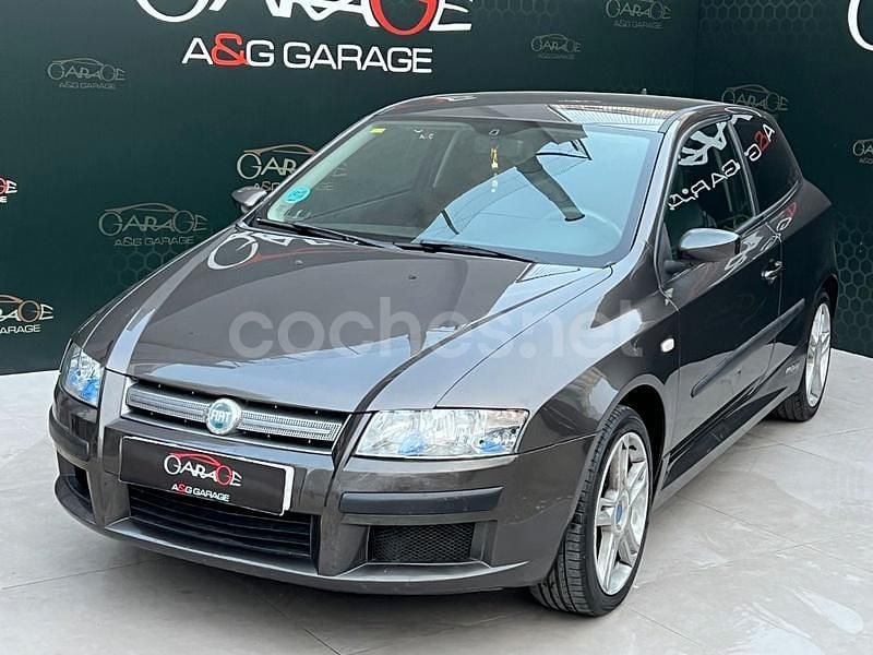 Gris / plata Usado 2007 Fiat Stilo Berlina | 4490 € (Caro) - Imagen 1/4