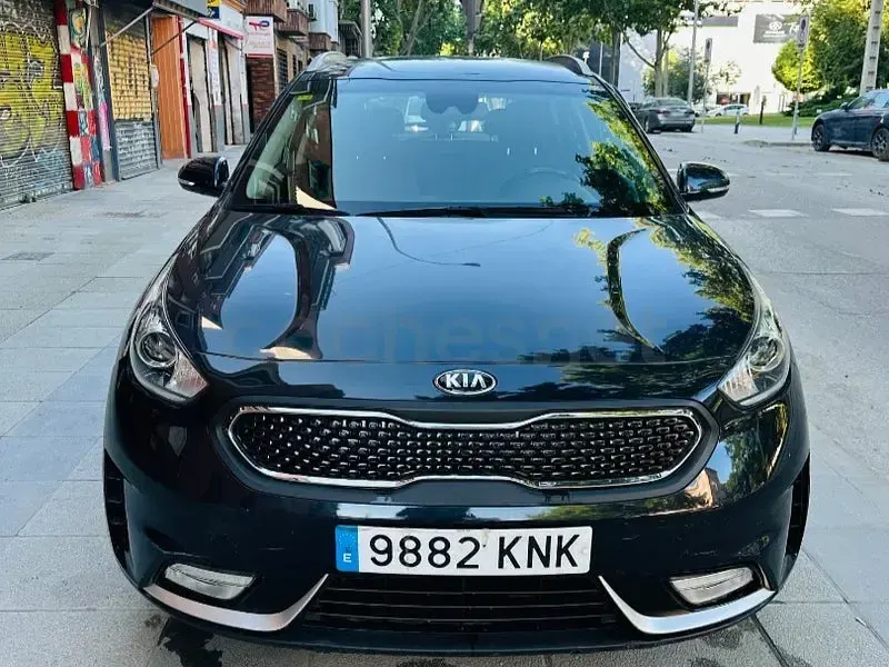 Usado Kia Niro 141 CV (103 kW) 2018 Negro SUV