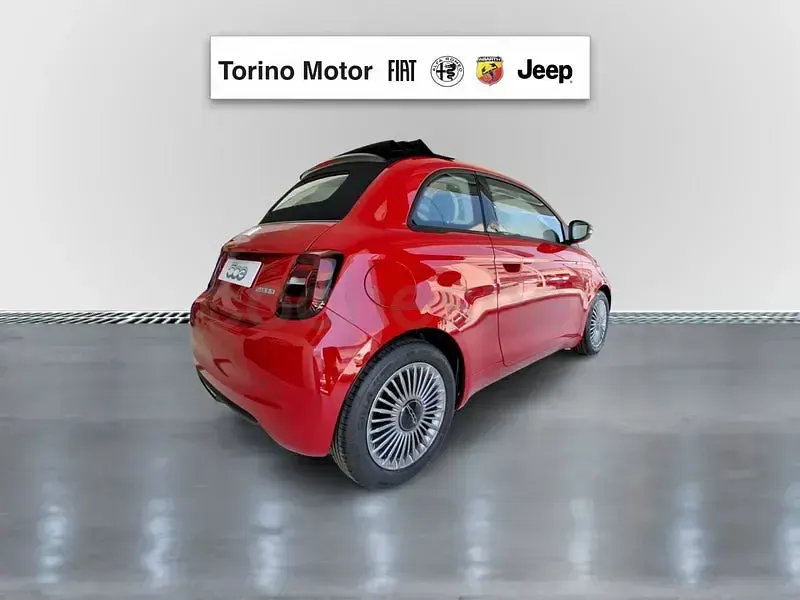 Nuevo Fiat 500 Icon 65 CV (47 kW) 2026 Rojo Descapotable