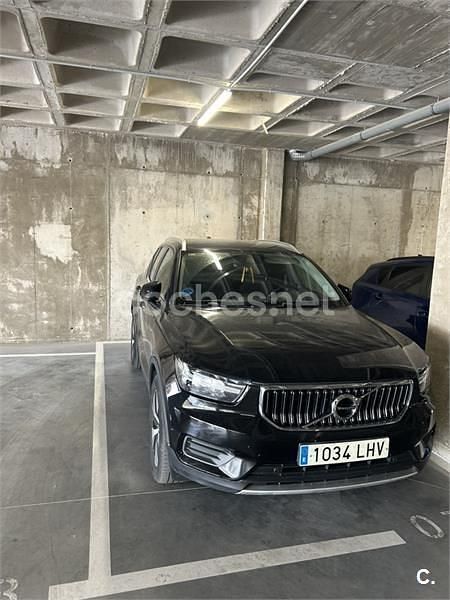 Negro Usado 2020 Volvo XC40 Inscription SUV | 23.000 € (Un poco caro) - Imagen 1/4